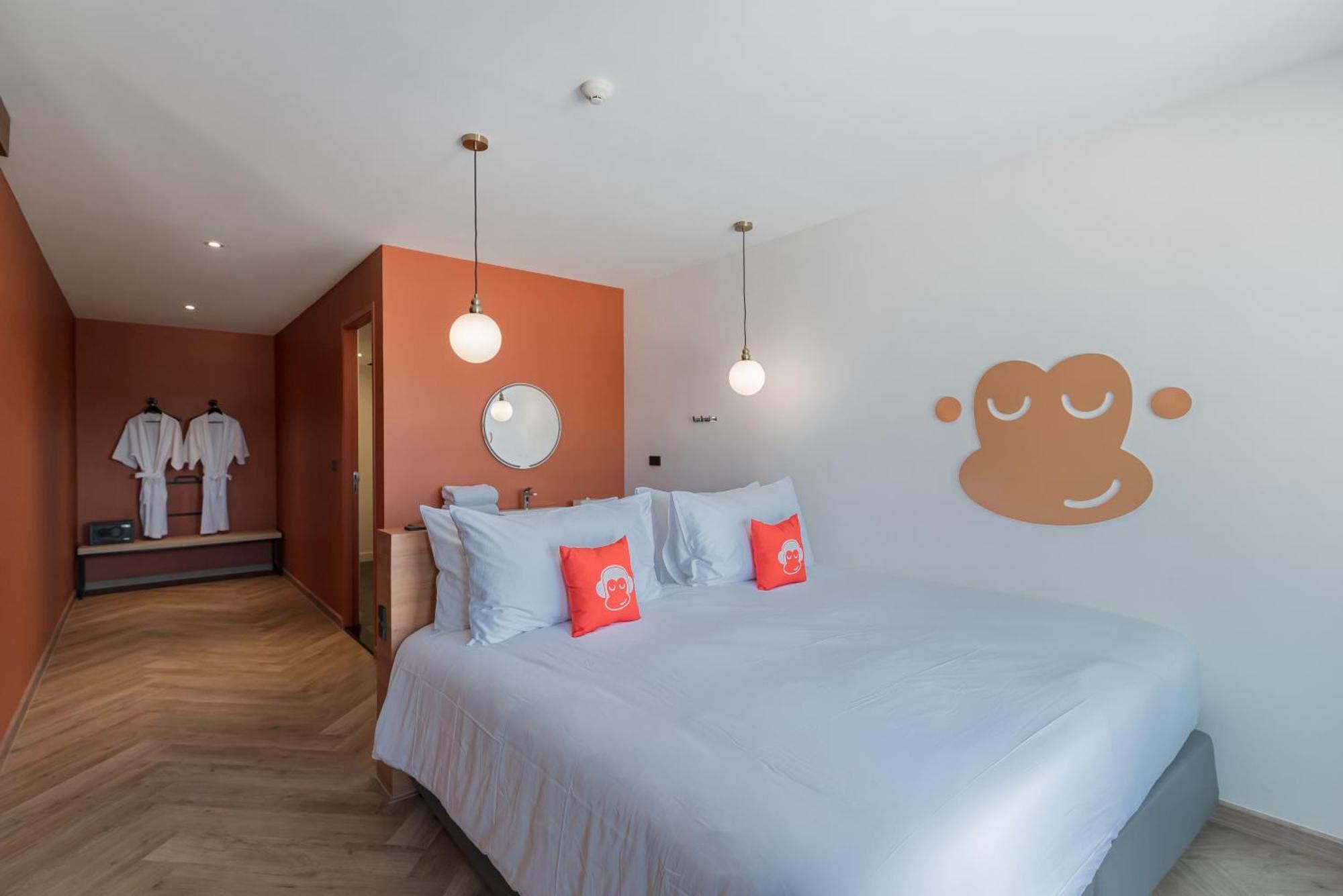Blu Monkey Hub And Hotel Bangsaen Habitación foto